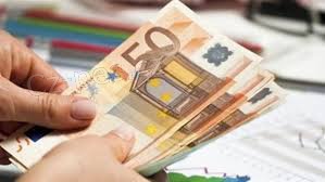 LEG�LN� NEBANKOVN� P�J�KY