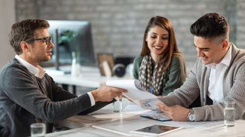 Spolehliv� nab�dka peer-to-peer osobn� p�j�ky