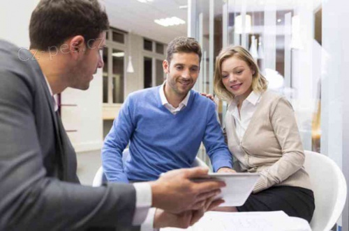 Seri�zn� a regulovan� peer-to-peer p�j�ky